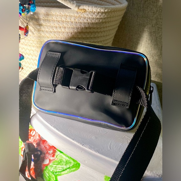 👛 URBAN DECAY UD BLACK WITH GOLD WAIST BELT BAG / PURSE HIP POUCH TRAVEL👛#UD - Picture 12 of 13